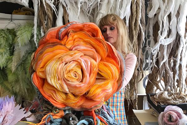 Maravilhosas instalações de flores de papel de Marianne Eriksen Scott-Hansen