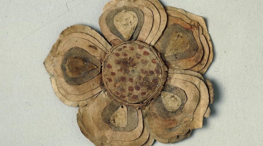 Flores de papel de 1.000 anos que de alguma forma sobreviveram aos impérios